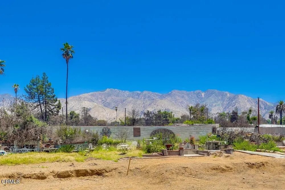 385 E Mariposa Street, Altadena, California 91001 home-pic-31